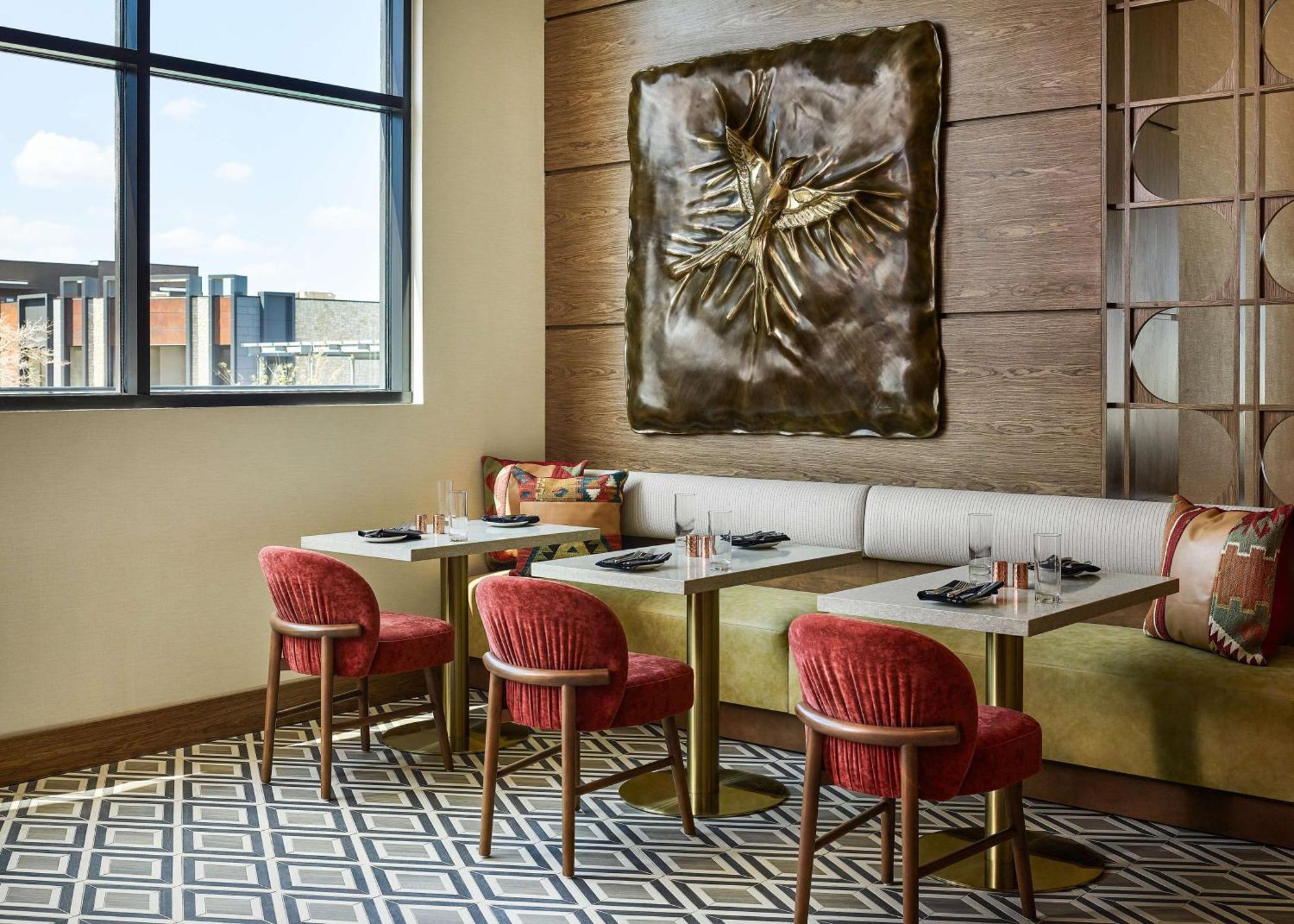 Lively Hotel On Oak Oklahoma City, Tapestry By Hilton 외부 사진