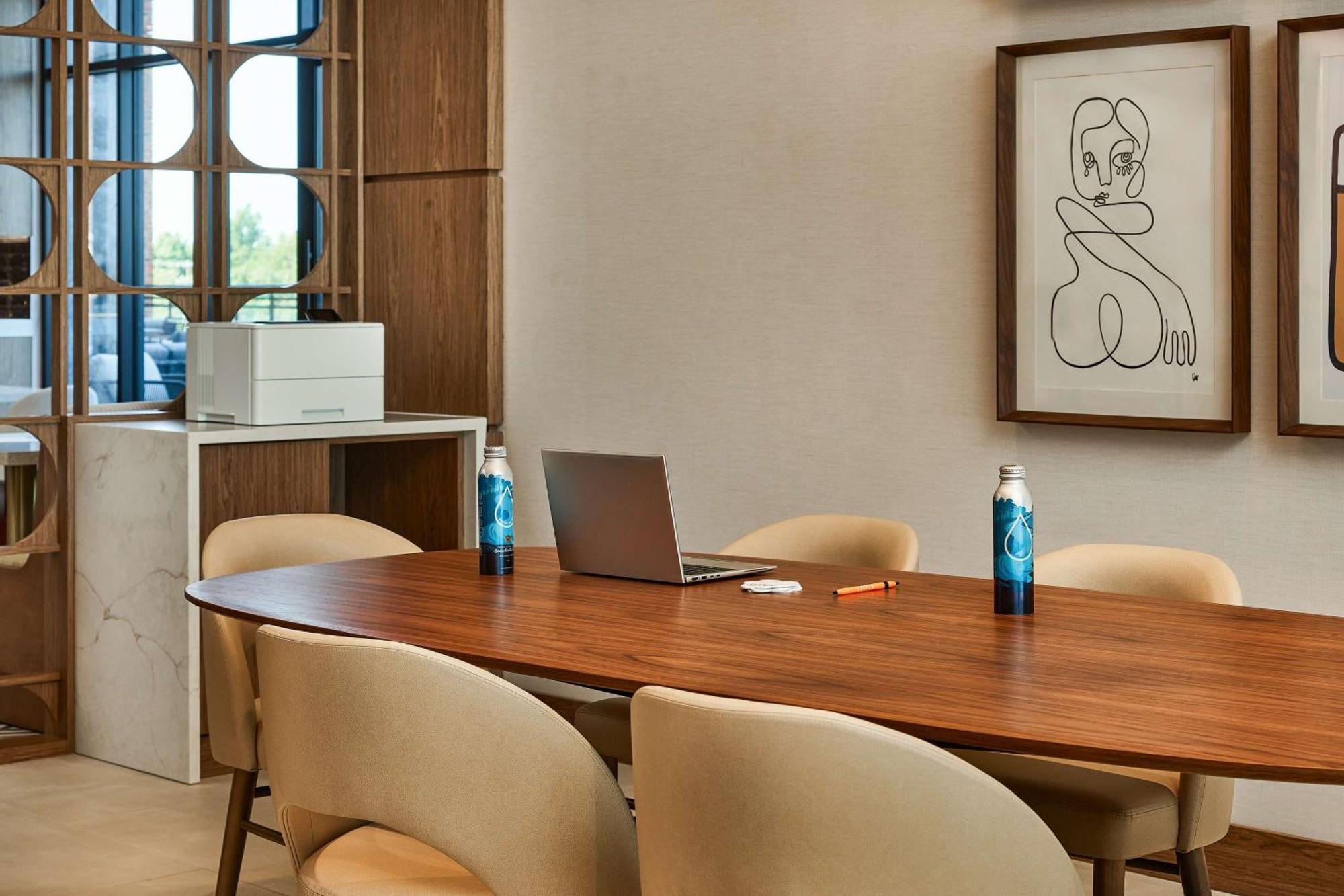 Lively Hotel On Oak Oklahoma City, Tapestry By Hilton 외부 사진