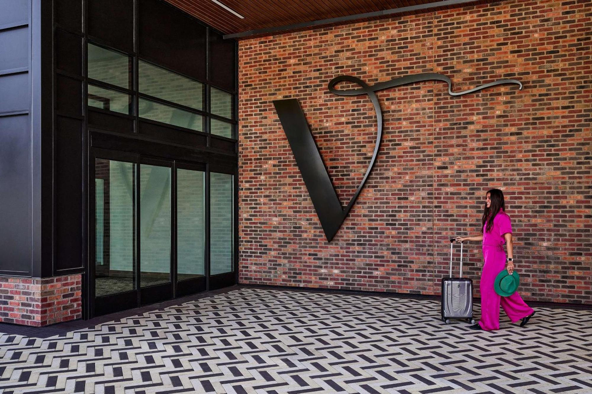 Lively Hotel On Oak Oklahoma City, Tapestry By Hilton 외부 사진