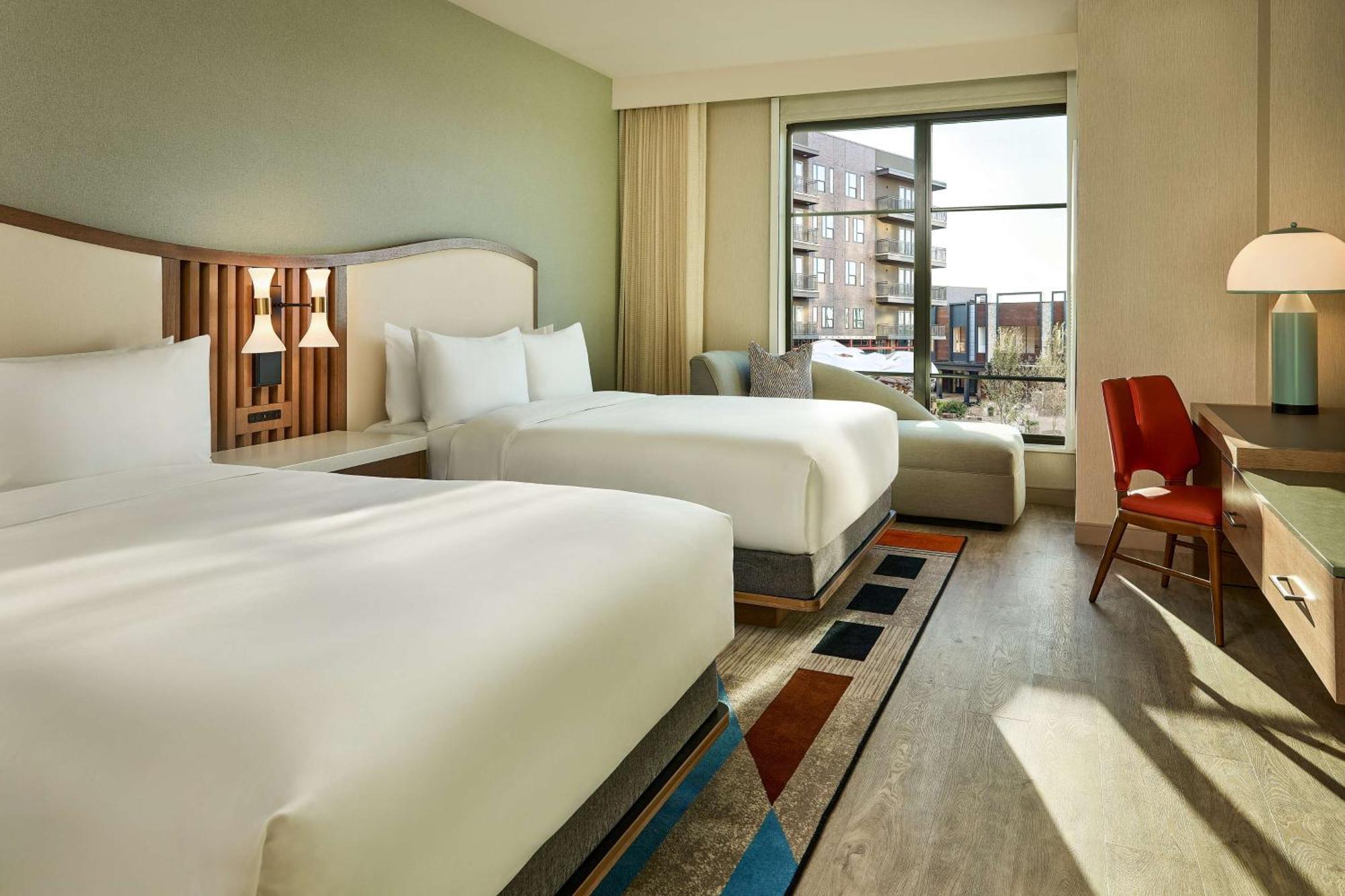 Lively Hotel On Oak Oklahoma City, Tapestry By Hilton 외부 사진